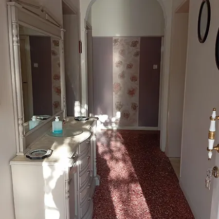 Kolhida Apartment